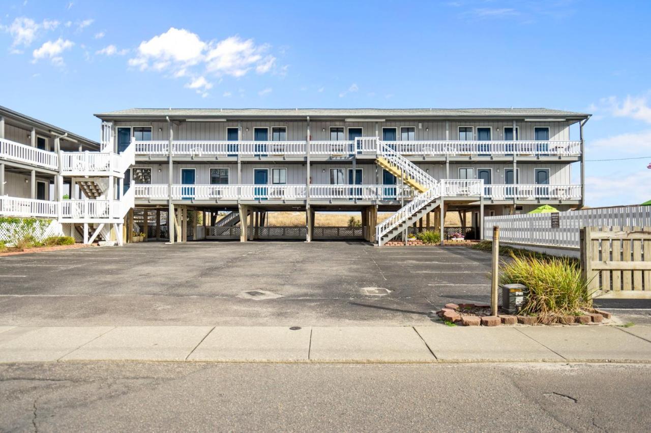 The Beach House Carolina Beach Exterior photo