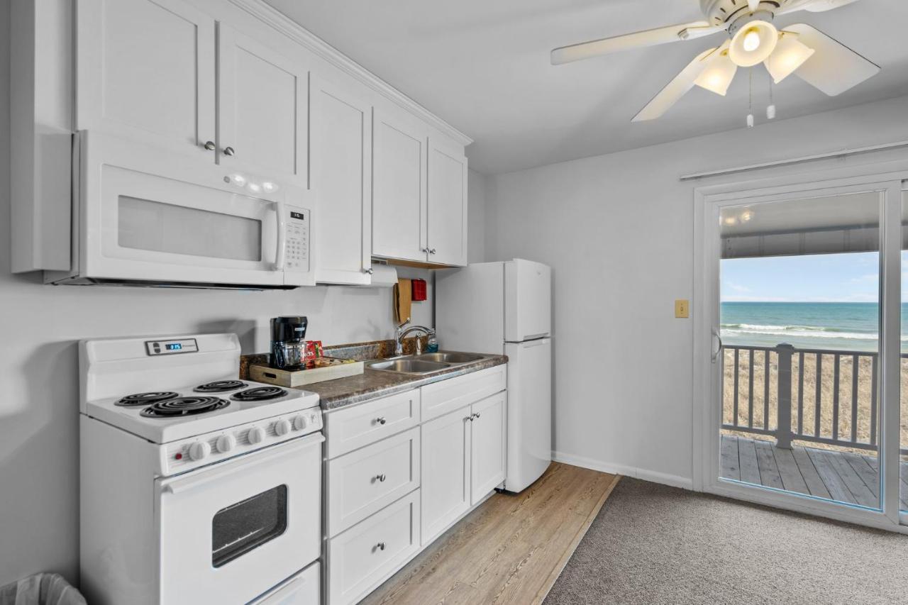 The Beach House Carolina Beach Exterior photo